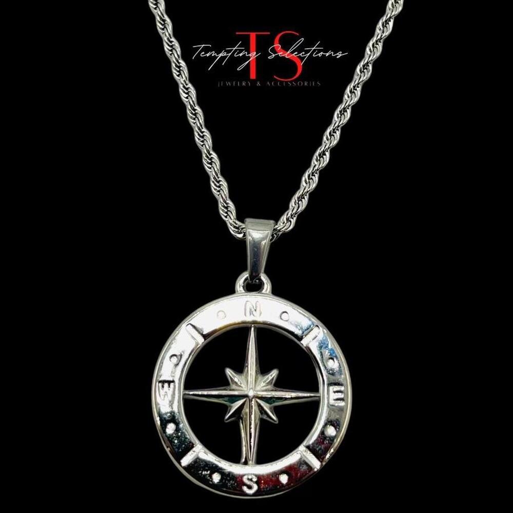 Stainless Steel Necklace With Compass B9d8